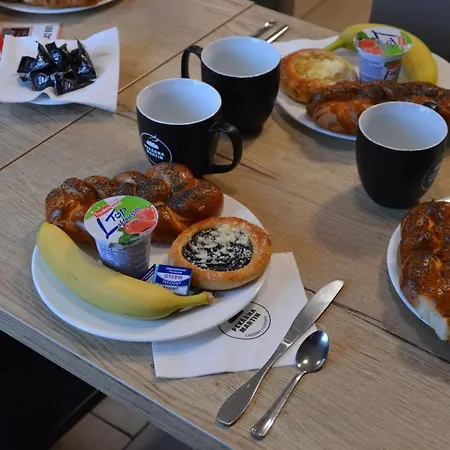 Sportcetrum S Ubytovanim Hostel *